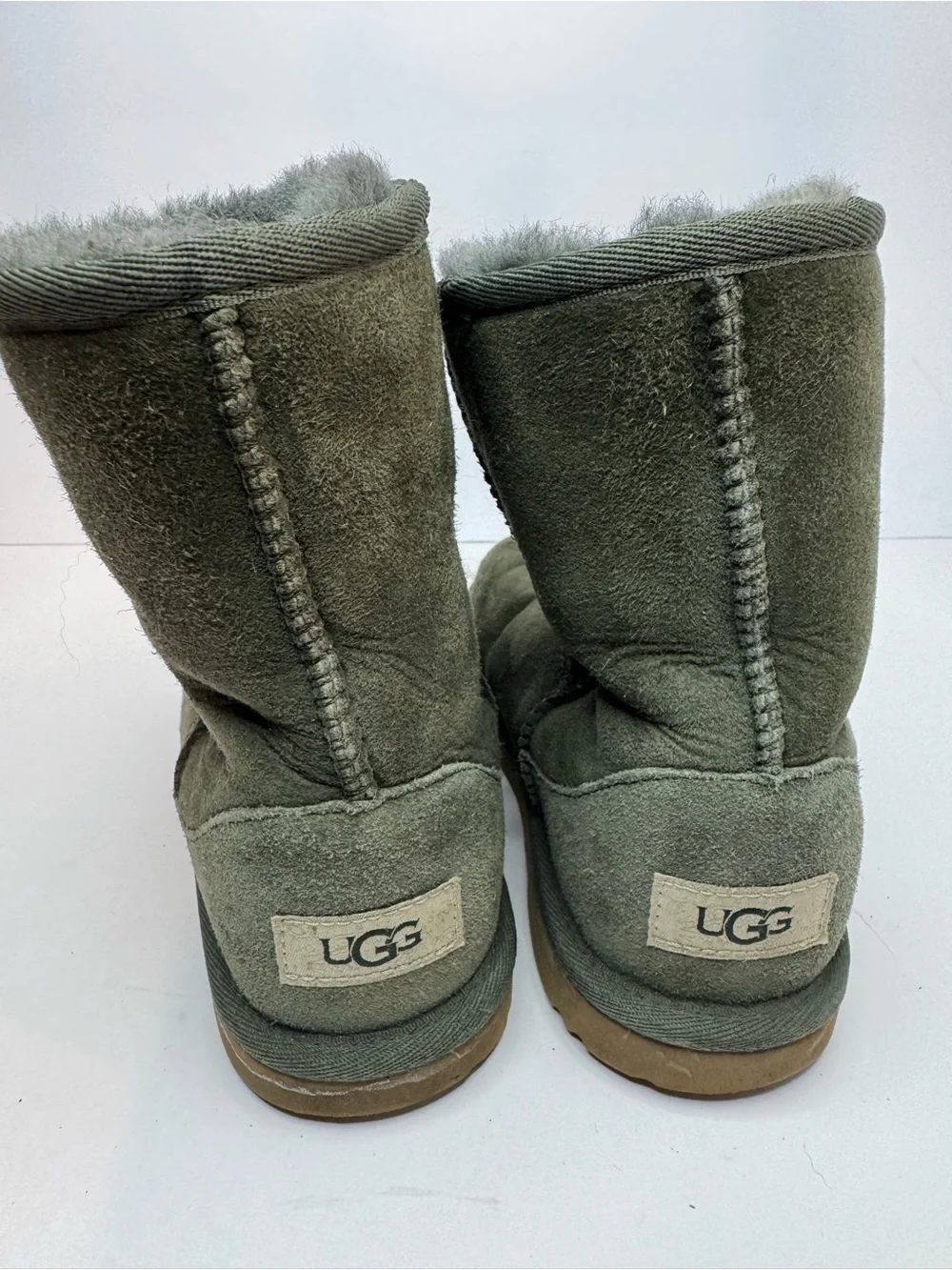 UGG Australia Classic Olive Short Boots Size 3